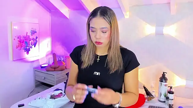 Martina Miiller online show from 05-12-26, 12:33