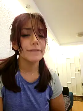 Lau1127 online show from 03-06-26, 01:33