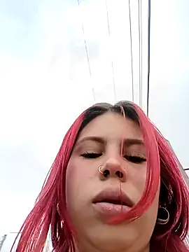 aurora sky11 online show from 11-08-25, 09:40