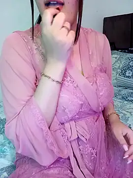 Snapshot of im_here- chatting on 09-23-25, 02:35 im here- online show from 09-23-25, 02:35