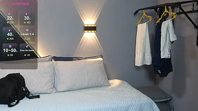 Laia and Aloby online show from 02-10-26, 10:20