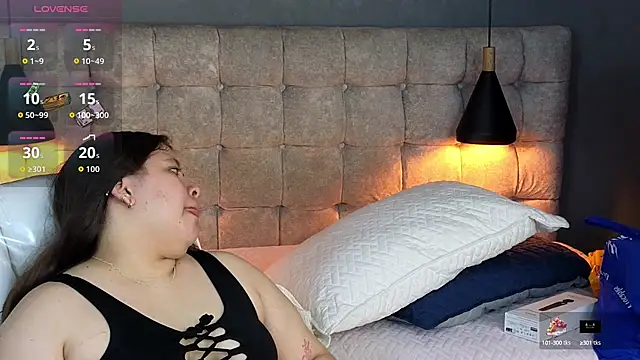 Laia and Aloby online show from 09-22-25, 10:16