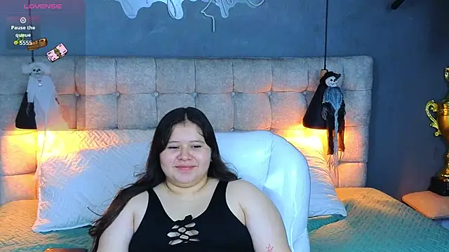 Laia and Aloby online show from 10-10-25, 10:21