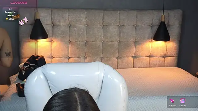 Laia and Aloby online show from 09-27-25, 10:38