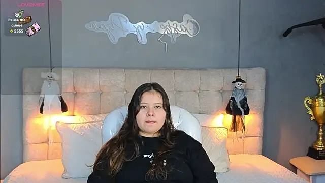 Laia and Aloby online show from 10-09-25, 10:21