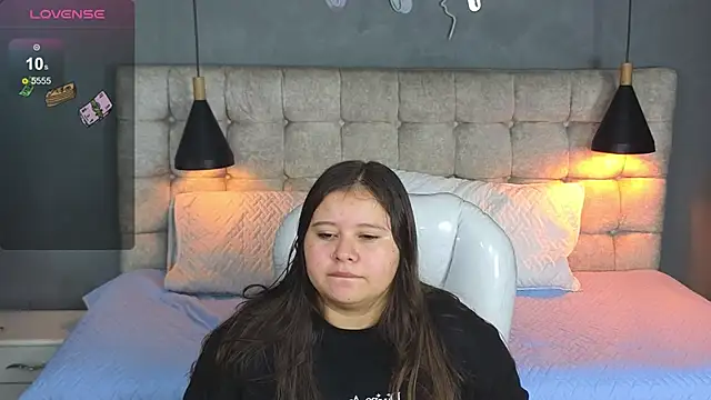 Laia and Aloby online show from 11-15-25, 09:52