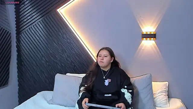 Laia and Aloby online show from 03-17-26, 10:13