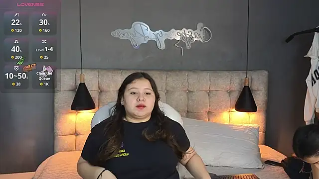 Laia and Aloby online show from 09-24-25, 10:27