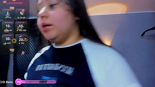 Snapshot of Laia_and_Aloby chatting on 06-12-26, 11:13 Laia and Aloby online show from 06-12-26, 11:13