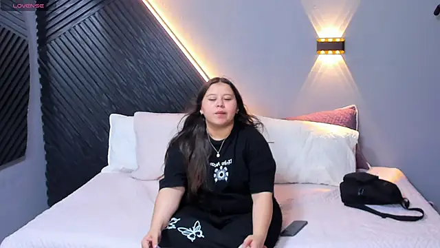 Laia and Aloby online show from 03-11-26, 10:15