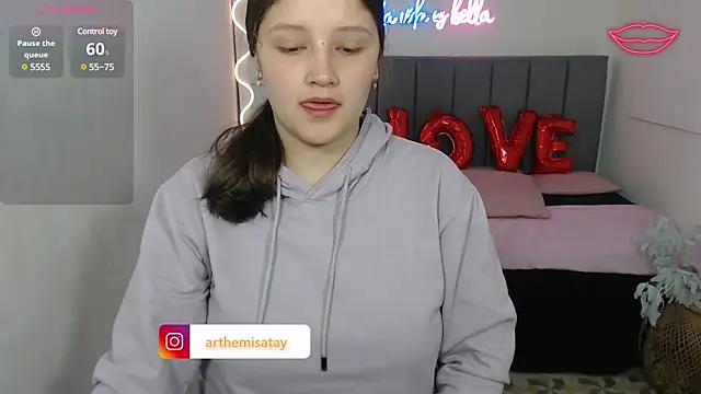 Krysstal tay online show from 02-18-25, 11:33