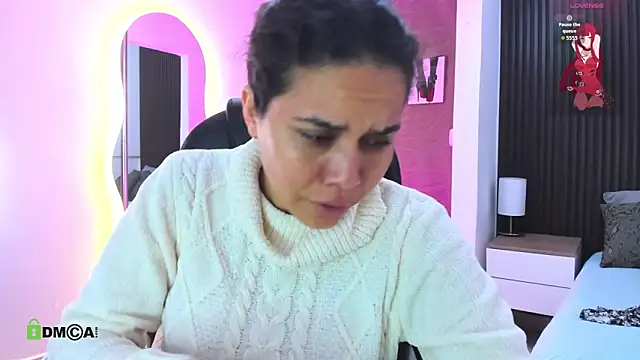 Snapshot of natasha__jackson chatting on 11-20-25, 12:39 natasha jackson online show from 11-20-25, 12:39