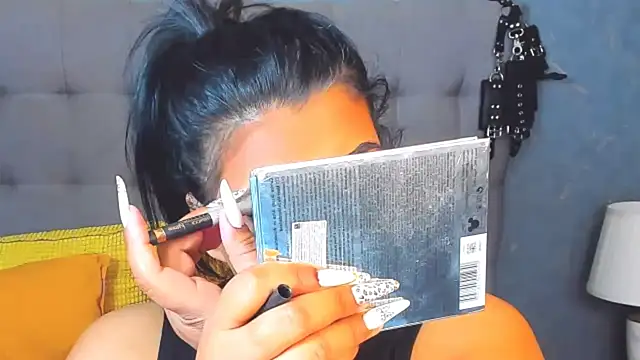 AmyCubes online show from 04-16-26, 05:08