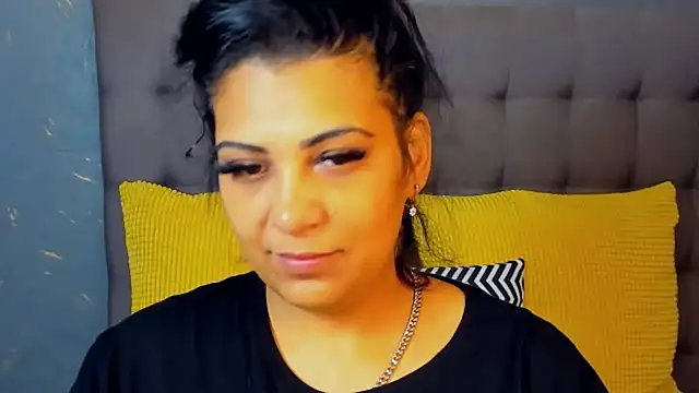 AmyCubes online show from 11-14-25, 04:38