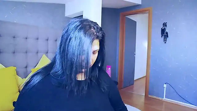 AmyCubes online show from 05-19-26, 04:52