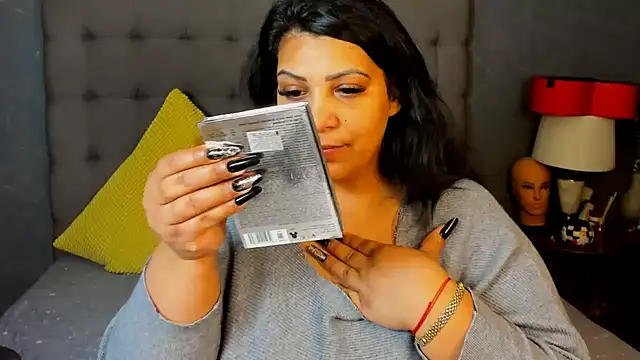 AmyCubes online show from 03-26-26, 03:27