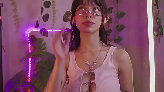 Kitty arts online show from 12-05-24, 07:44