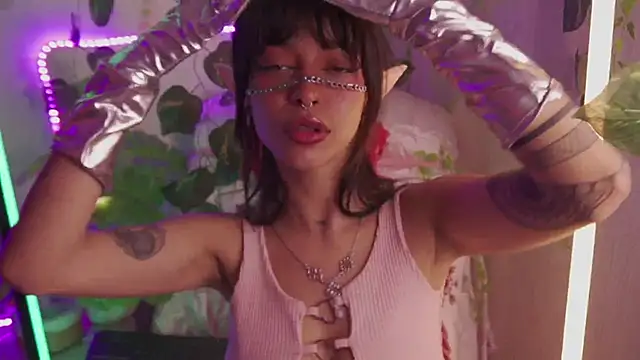 Kitty arts online show from 12-05-24, 04:39