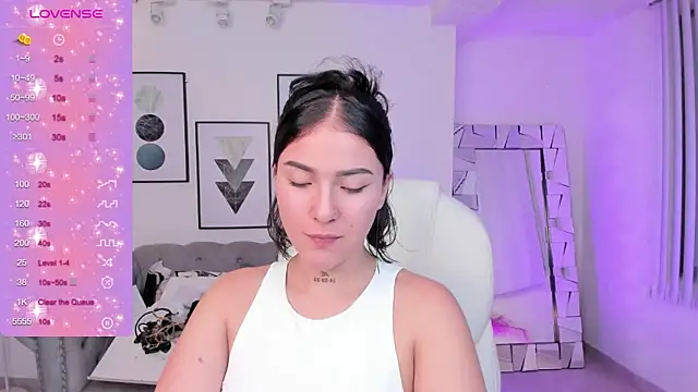 kendaall jenner  online show from 01-20-25, 04:10