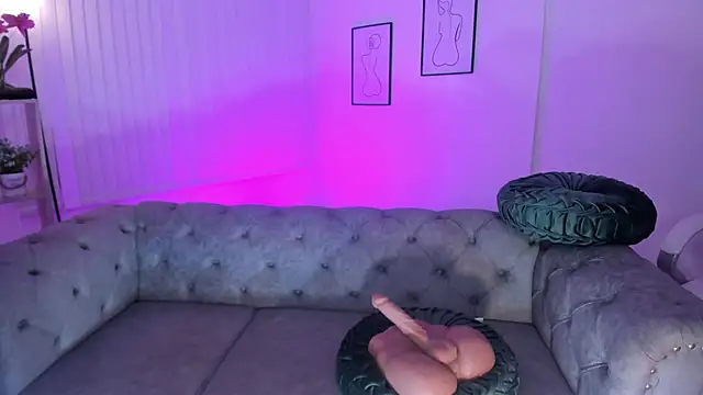 kendaall jenner  online show from 02-26-25, 10:38