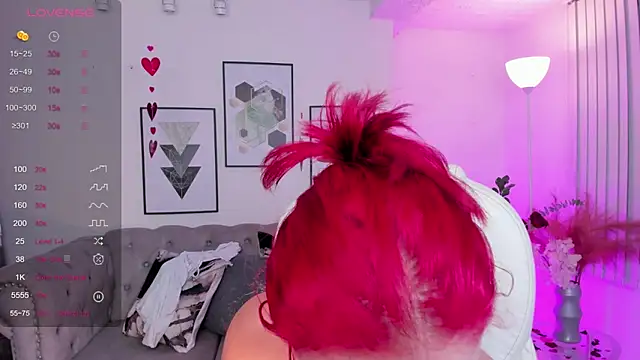 kendaall jenner  online show from 02-15-25, 07:49