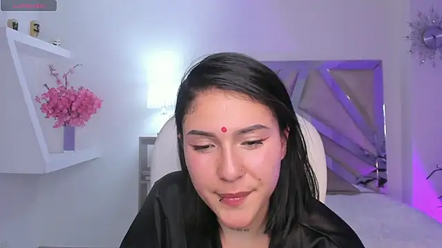 kendaall jenner  online show from 01-18-25, 07:28