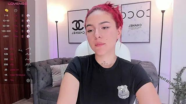 kendaall jenner  online show from 03-01-25, 06:35