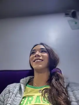 Nikol Rang   online show from 10-09-25, 12:44