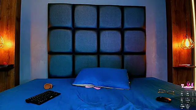 alexxa ortiz online show from 10-07-25, 12:39