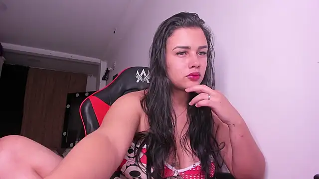cristalsadik23 online show from 09-18-25, 05:54
