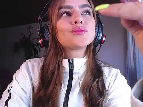 Lu perez online show from 09-13-25, 10:43