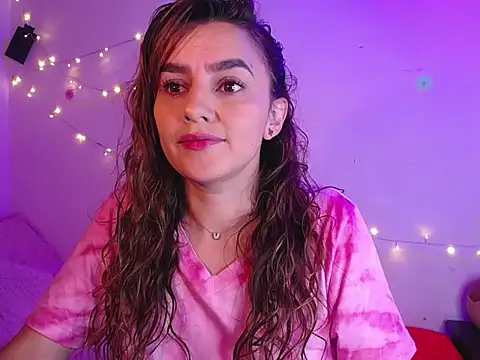 Lu perez online show from 11-10-25, 06:13