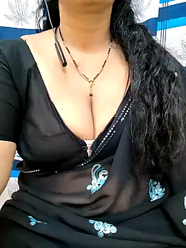 Snapshot of bhuvana555 chatting on 03-18-25, 11:55 bhuvana555 online show from 03-18-25, 11:55