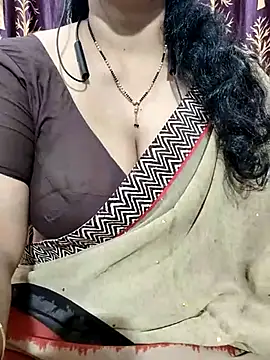 Snapshot of bhuvana555 chatting on 02-20-25, 05:41 bhuvana555 online show from 02-20-25, 05:41