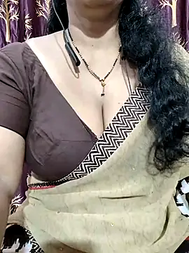 Snapshot of bhuvana555 chatting on 03-12-25, 04:46 bhuvana555 online show from 03-12-25, 04:46