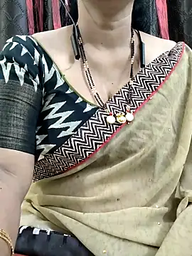 Snapshot of bhuvana555 chatting on 09-12-25, 05:45 bhuvana555 online show from 09-12-25, 05:45