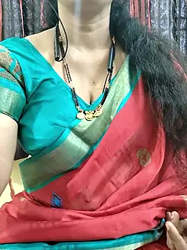 Snapshot of bhuvana555 chatting on 10-21-25, 05:07 bhuvana555 online show from 10-21-25, 05:07