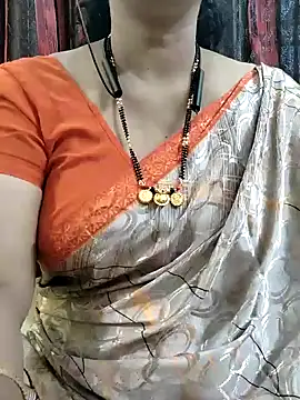 Snapshot of bhuvana555 chatting on 10-10-25, 03:51 bhuvana555 online show from 10-10-25, 03:51