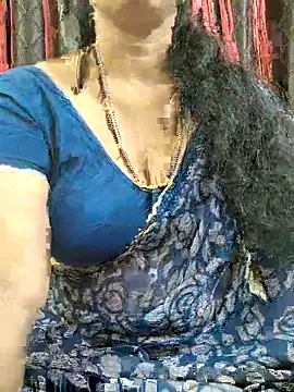 Snapshot of bhuvana555 chatting on 10-20-25, 05:02 bhuvana555 online show from 10-20-25, 05:02