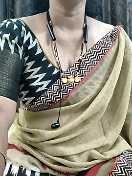 Snapshot of bhuvana555 chatting on 10-11-25, 05:25 bhuvana555 online show from 10-11-25, 05:25