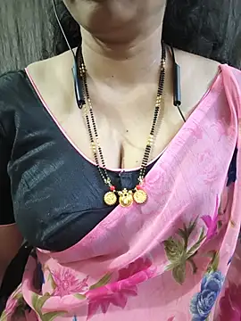 Snapshot of bhuvana555 chatting on 07-14-26, 05:41 bhuvana555 online show from 07-14-26, 05:41