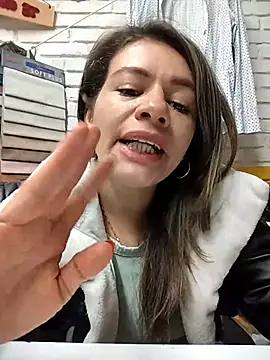 oriana thomson2 online show from 10-12-25, 10:11