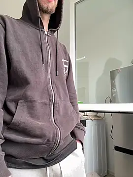 18cmpacoo online show from 04-12-26, 07:55