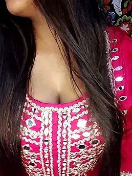 Sreya213 online show from 02-26-26, 05:57