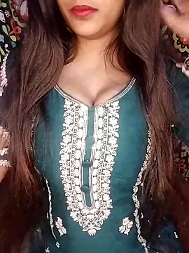 Sreya213 online show from 02-06-26, 06:04