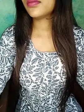 Snapshot of Sreya213 chatting on 10-16-25, 04:10 Sreya213 online show from 10-16-25, 04:10