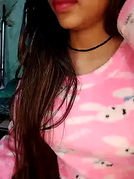Snapshot of Sreya213 chatting on 01-11-25, 06:44 Sreya213 online show from 01-11-25, 06:44