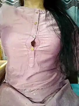 Snapshot of Rina777o chatting on 05-27-26, 01:48 Rina777o online show from 05-27-26, 01:48