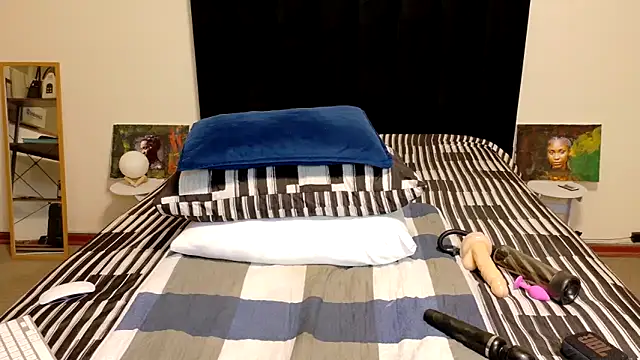chloechrome online show from 04-27-26, 04:49