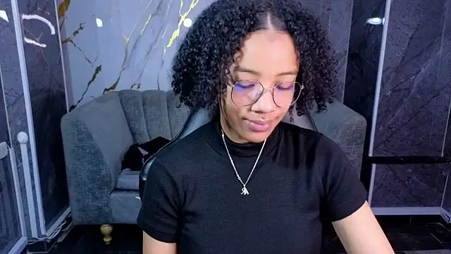 Violeth b online show from 10-30-25, 12:47